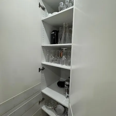 The Wild Swan - Big House With Many Beds In - Free Parking *