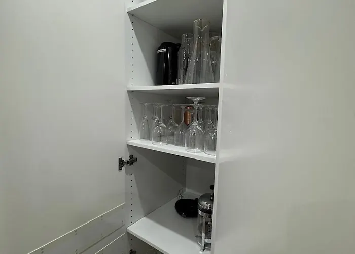 The Wild Swan - Big House With Many Beds In - Free Parking *