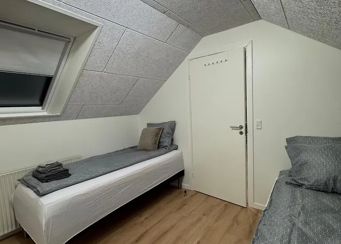 Apartment The Wild Swan - Big House With Many Beds In - Free Parking *