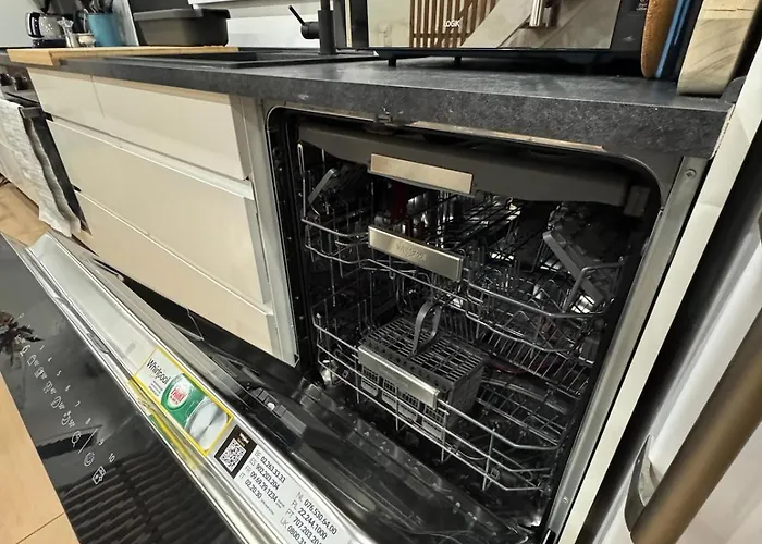 The Wild Swan - Big House With Many Beds In - Free Parking Lejlighed